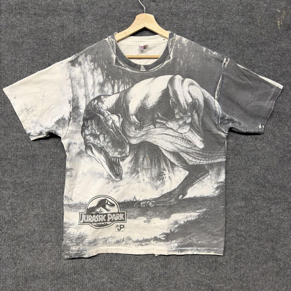 VINTAGE 1993 JURASSIC PARK ALL OVER PRINT MOVIE PROMO T-SHIRT T-REX JEEP SIZE XL